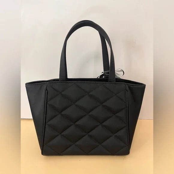 My Flat in London vintage quilted tote - Picture 4 of 12